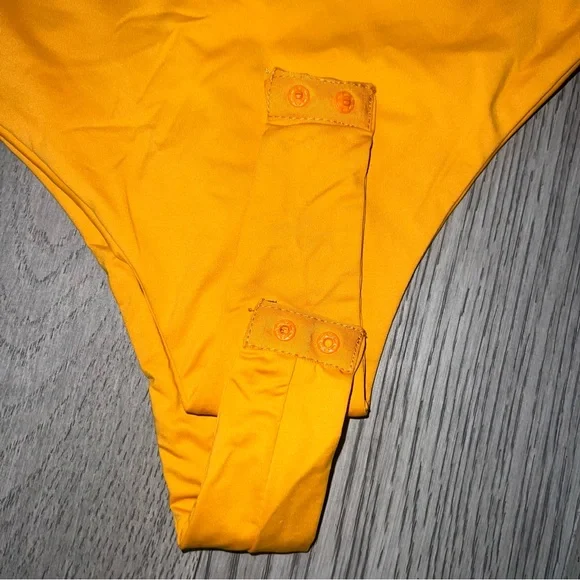 Meshki Strapless Bodysuit - Picture 6 of 6